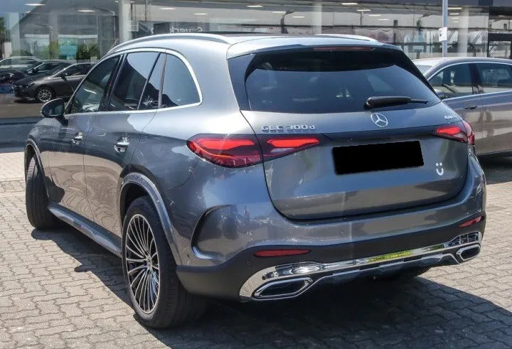 Mercedes-Benz GLC 300 d 4Matic =AMG Line= Panorama/Airmatic Гаранция Image 2