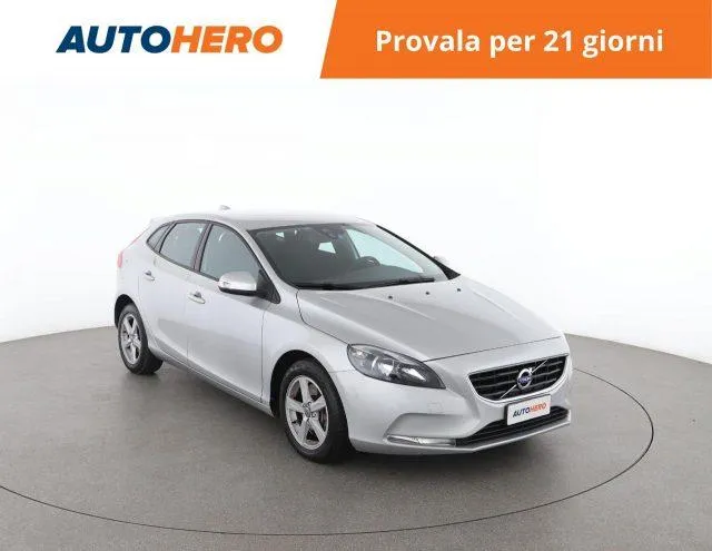 VOLVO V40 D3 Kinetic Image 6